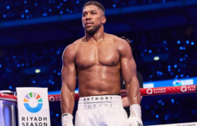 Anthony Joshua prévient que les « carottes » de Zuffa ne remplaceront pas les titres mondiaux de boxe