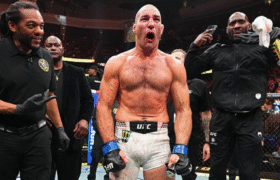 Sean Strickland dit que l&rsquo;UFC l&rsquo;a forcé à conclure un nouvel accord avant le combat pour le titre UFC 328
